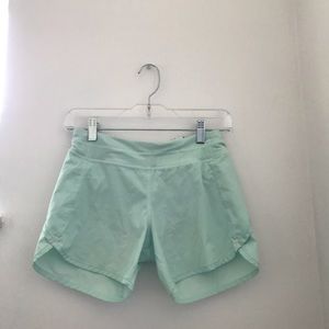 Ivivva light blue running short